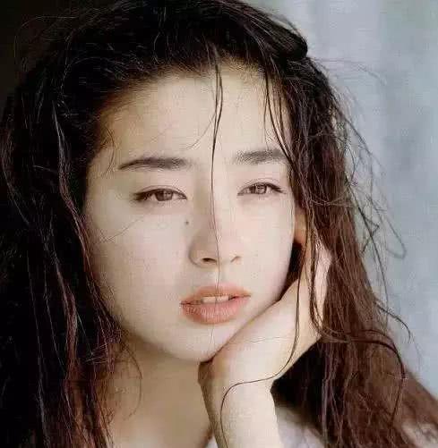 土肥圆矮矬最新写真，友情与陪伴的温馨日常展现！