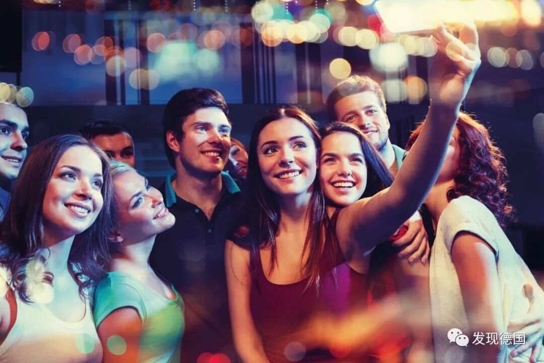 探索夜的魅力，与时俱进的情感夜生活新篇章
